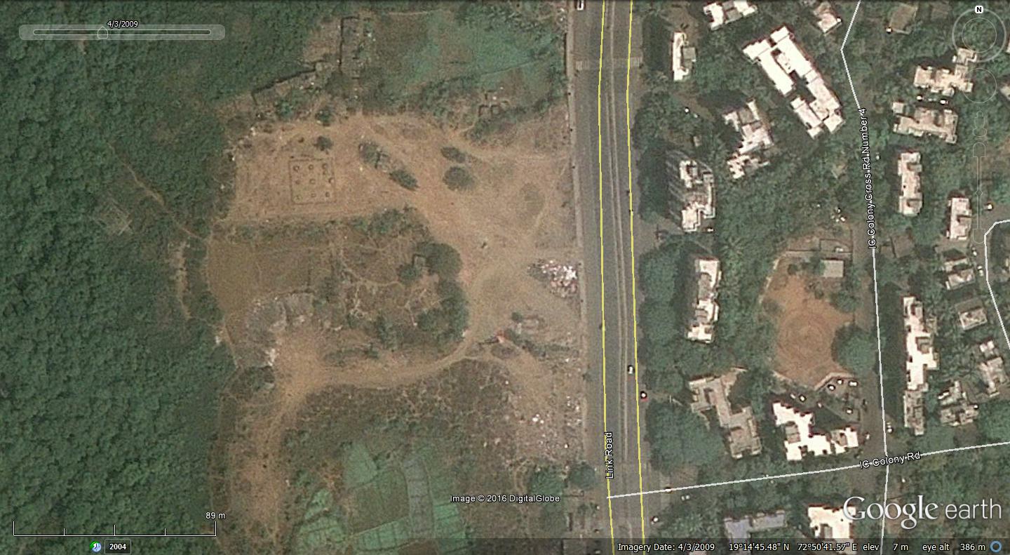 2009 Zoom Behind Petrol Pump